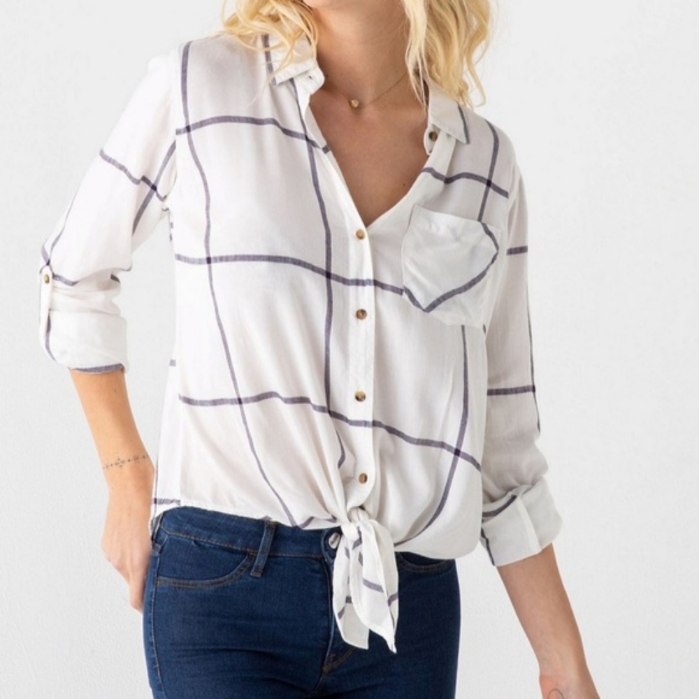 Thread & Supply front knot button front sh…